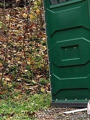 15 pictures - Blonde Katy squats to piss in front of portaloo