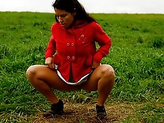 16 pictures - Barely legal brunette tinkling alone on a field