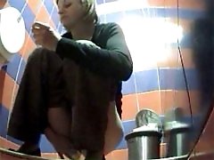 3 movies - Two pissers tinkling in front of spy cam