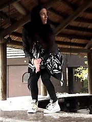 15 pictures - Counter top outdoor pissing for hot Eurobabe